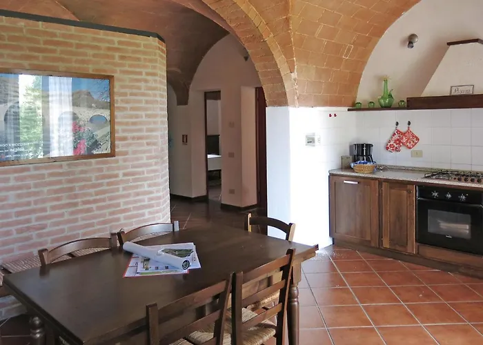 Le Palaie - 'mangiatoia' By Interhome